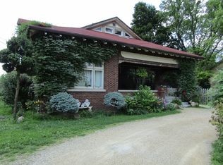 314 N Lincolnway St, North Aurora, IL 60542