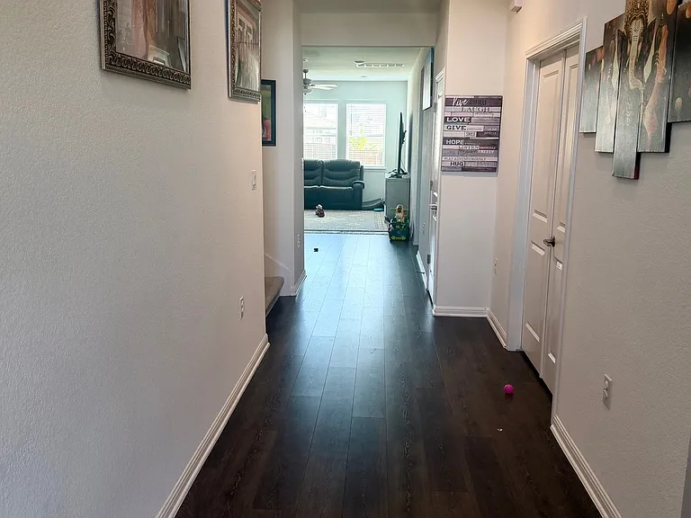 15220 Holloway Dr — Photo 3
