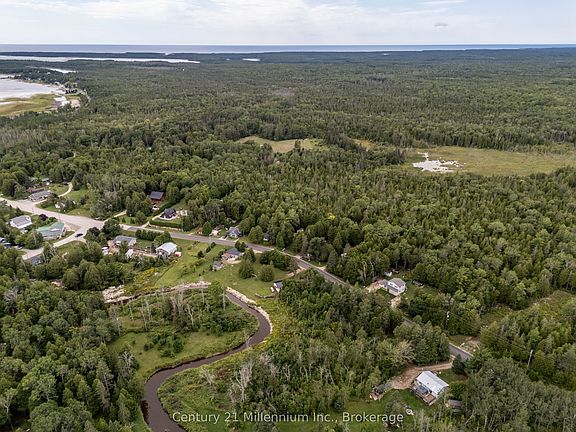 5th image of 624 Stokes Bay Rd