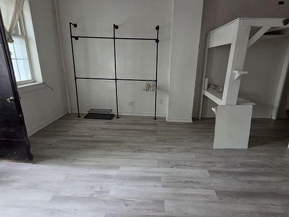 5th image of 529 Carroll St APT 1F