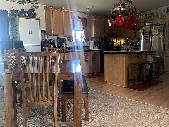 Dining room/kitchen