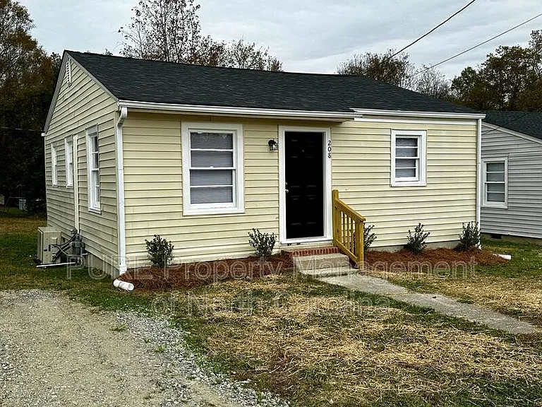 208 S Lexington Dr — Photo 4