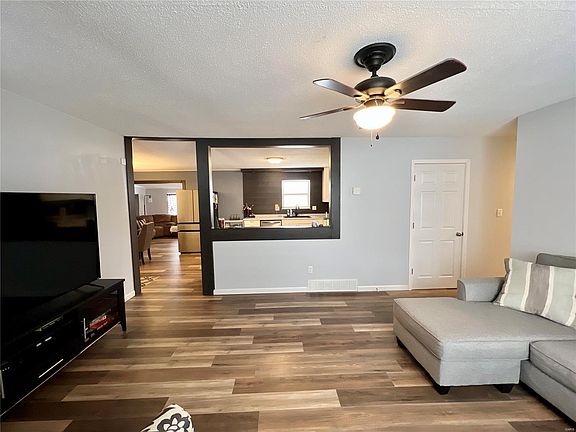 5th image of 316 Francis Dr