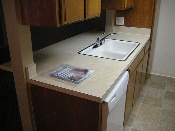 4th image of 4475 50th St APT 3