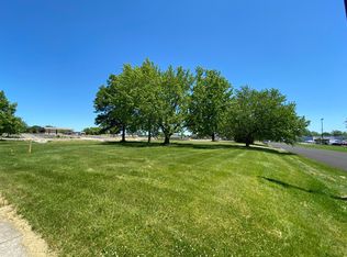 2500 Cumberland Dr, Valparaiso, IN 46383