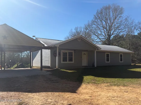 84 David Ln SE, Smithdale, MS 39664