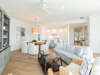 1001 10th AVE S #212, Naples, FL, 34102