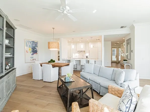 1001 10th AVE S #212, NAPLES, FL 34102