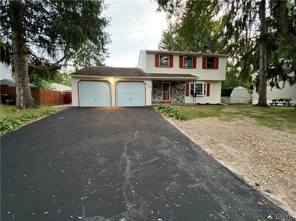 4124 Mesa Ln, Liverpool, NY 13090