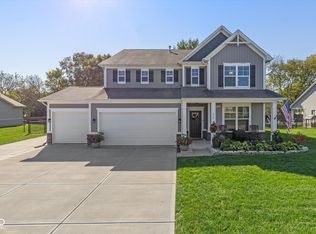 433 Carol Dr, Bargersville, IN