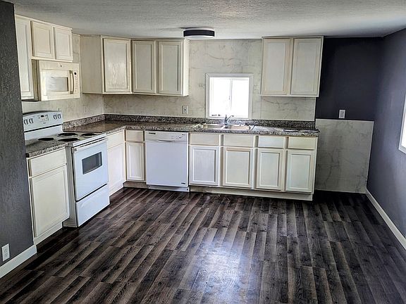 4th image of 2900 Grand Ave Lot 93