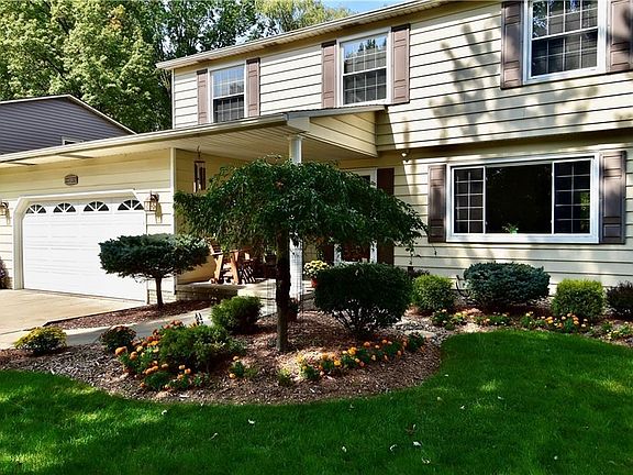 3rd image of 25848 Keats Dr