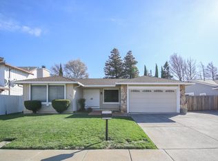 825 Heron Dr, Suisun City, CA