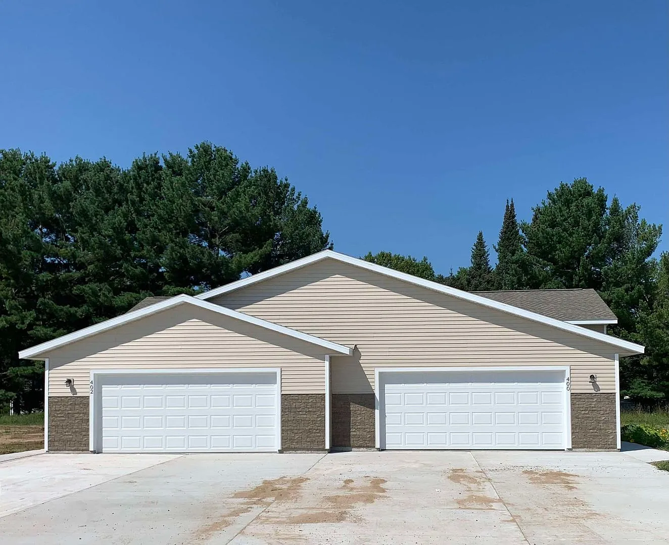 3 Bedroom Duplex — Photo 1