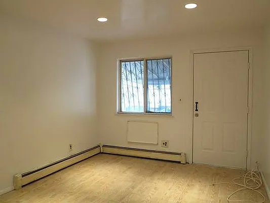 Rented by Target Realty Group | media 28