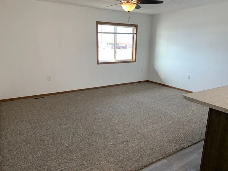 1500 N Main Ave — Photo 2