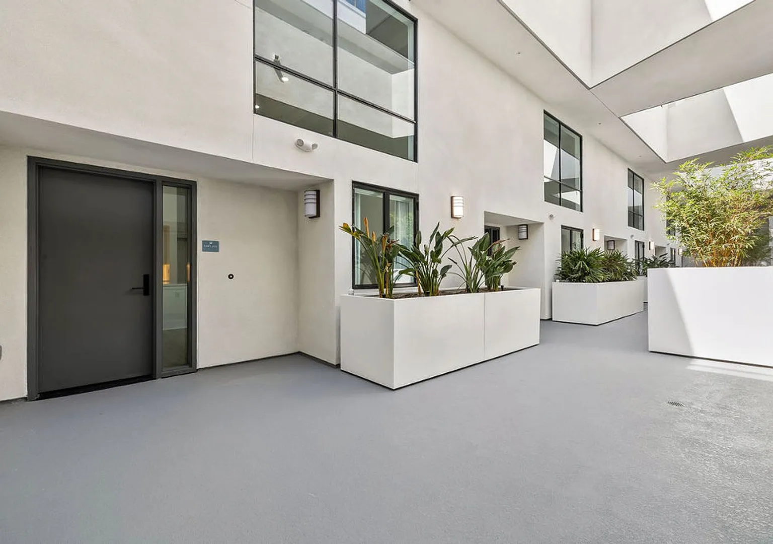 Brand-New Luxury Coastal Loft w/ Ocean Views in Dana Point's Lantern District — Photo 1