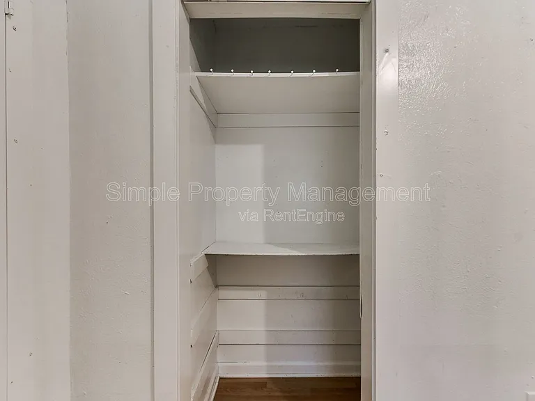 2301 SW 24th St #2 — Photo 12
