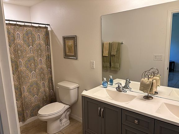 3rd image of 1147 San Cristobal Ave