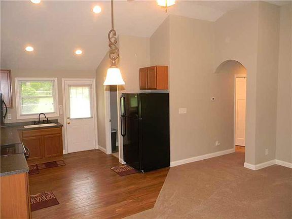 5th image of 1455 E Brunswick Ave