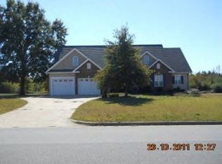 27 Liberty Ln, Anniston, AL 36207