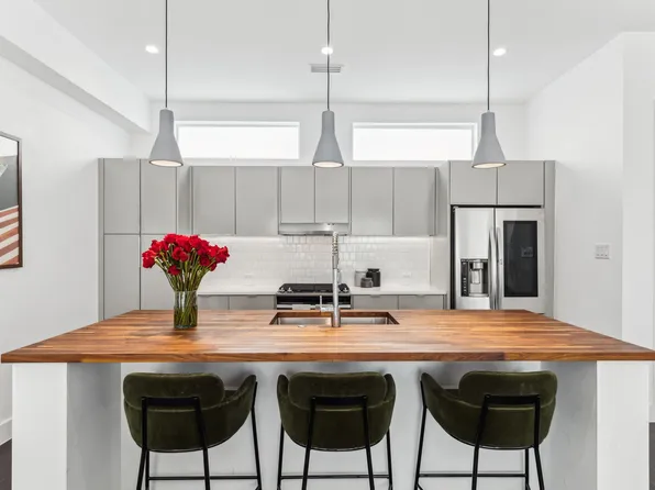 4805 Manett St #102, Dallas, TX 75204