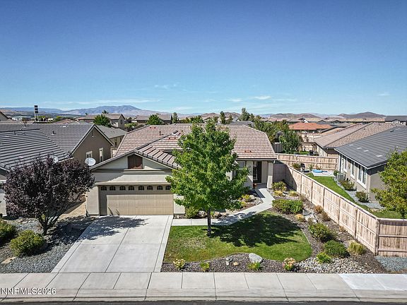 3rd image of 2165 Blue Oaks Dr