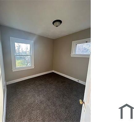 3rd image of 13706 Eaglesmere Ave #Up