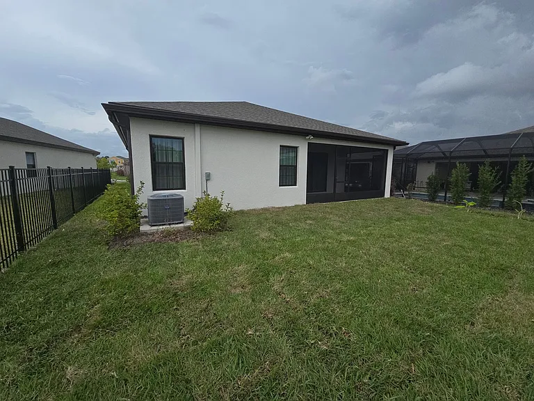 14659 Gallop Run Dr — Photo 33