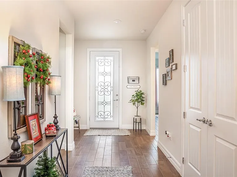 13877 Carlow Park Dr — Photo 3