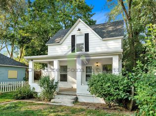 865 10th St NW, Grand Rapids, MI 49504