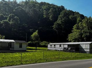 4305 Dorton Jenkins Hwy, Jenkins, KY 41537