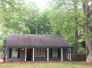 512 Rose Ln, Raleigh, NC 27610