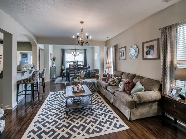 5991 Trumhall Ave, Westerville, OH 43081