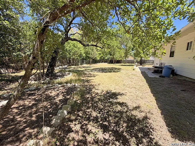 2 bed, 1.0 bath, 816 sqft, $1,500 — Photo 3