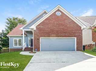 537 Crestway Cir, Hoover, AL 35226