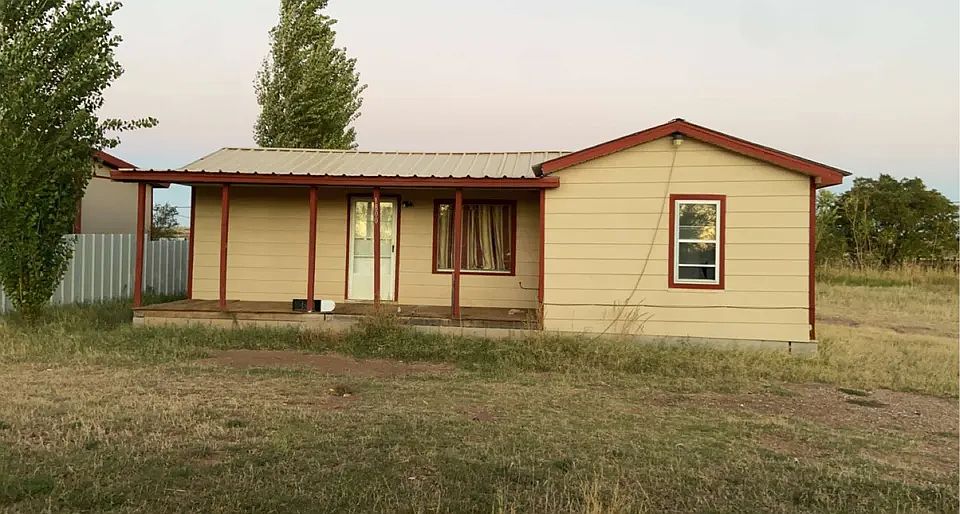 1st image of 1800 N Avenue O