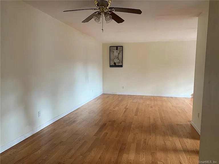 1070 New Haven Ave #70 — Photo 3