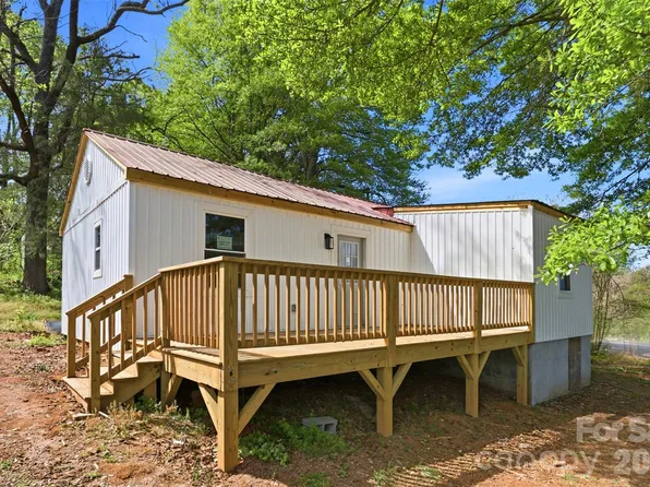 1601 Sigmon St, Lincolnton, NC 28092