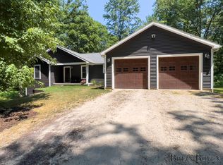13120 Pinewood St NE, Gowen, MI