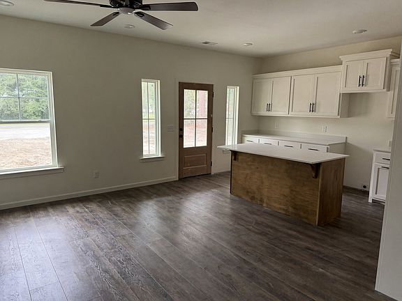 2nd image of 605 N Richland Ave #A