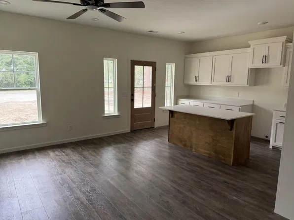 605 N Richland Ave #A, Rincon, GA 31326