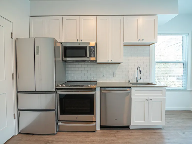 Union Apartments — Photo 13