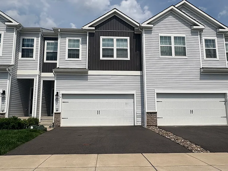 76 Fonthill Ct #38 — Photo 1