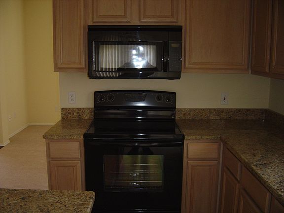 3rd image of 6704 Canyon Creek Dr
