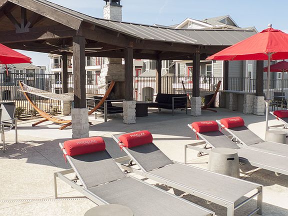 Parallax at Georgetown Poolside Cabana