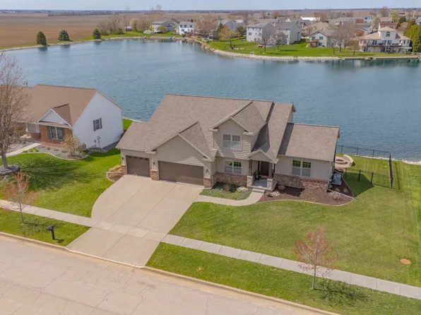 48 Fedor Cir, Bloomington, IL 61705