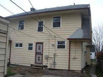 2nd image of 4323 S Park Dr