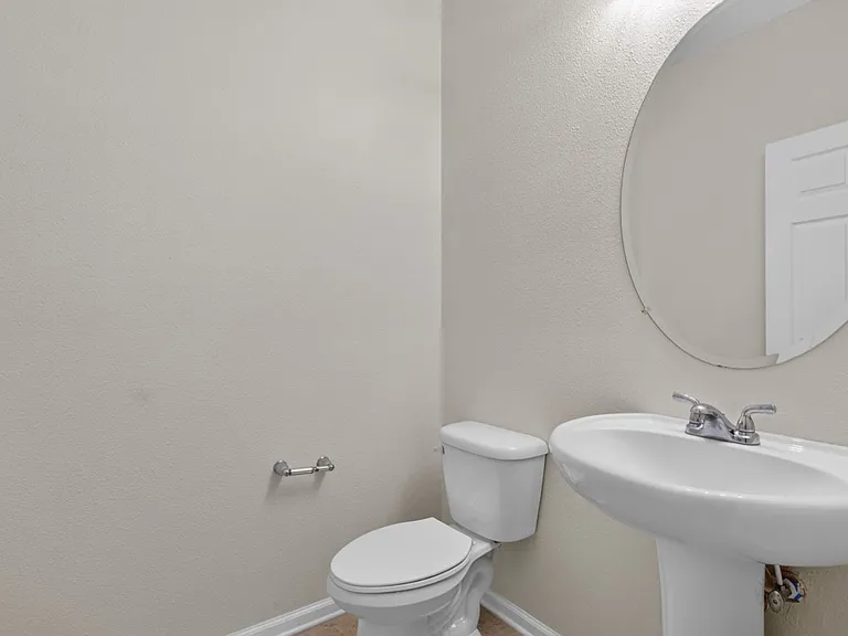 263 Gilmore Ln — Photo 32