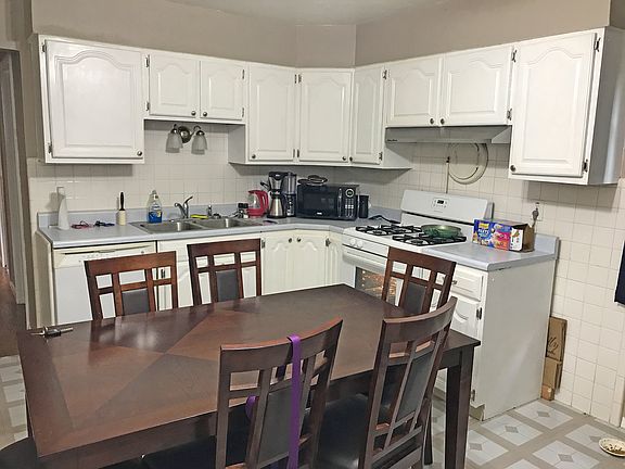 5th image of 9 Buckley Meadows Dr